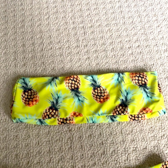 Pineapple bikini! - Picture 3 of 4